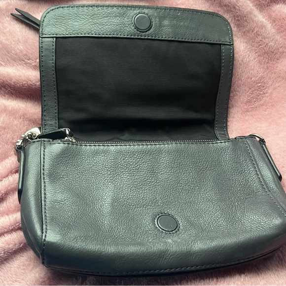 Marc Jacobs grey green wallet hand bag. - Picture 3 of 6